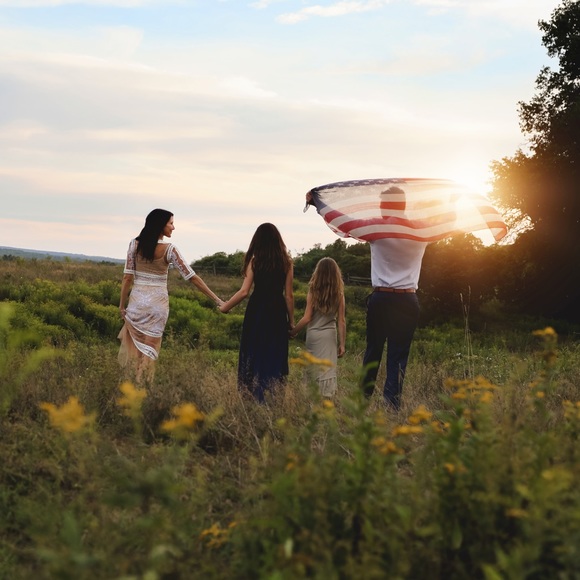 Meet your Posher, Candice - Picture 3 of 7